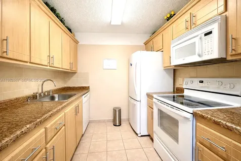 800 SW 131st Avenue Pembroke Pines FL 33027
