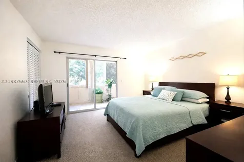 800 SW 131st Avenue Pembroke Pines FL 33027