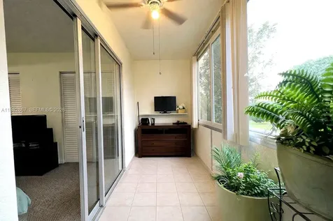 800 SW 131st Avenue Pembroke Pines FL 33027