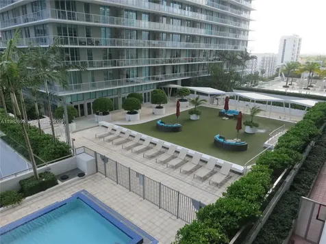 1111 SW 1 Avenue Miami FL 33130