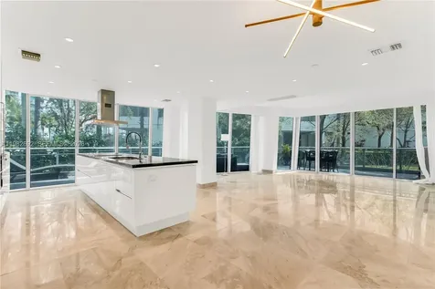 2950 NE 188th Street Aventura FL 33180