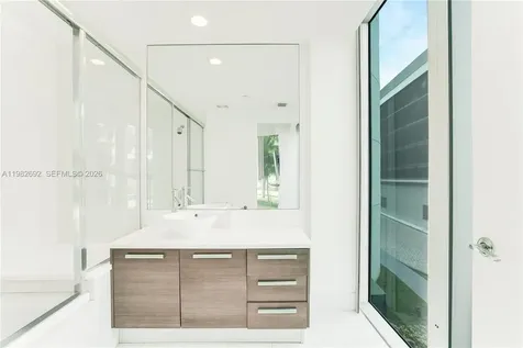 2950 NE 188th Street Aventura FL 33180