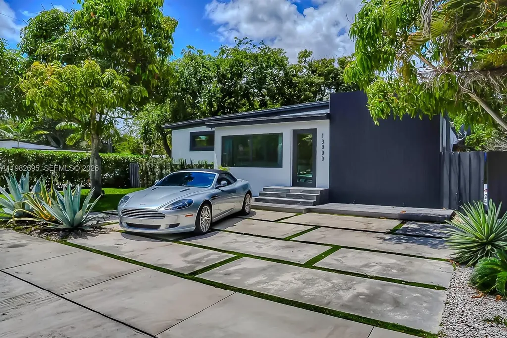 13900 NE 16th Court North Miami FL 33181