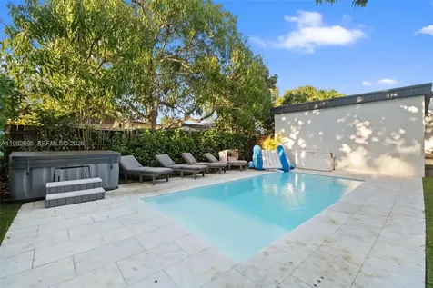13900 NE 16th Court North Miami FL 33181