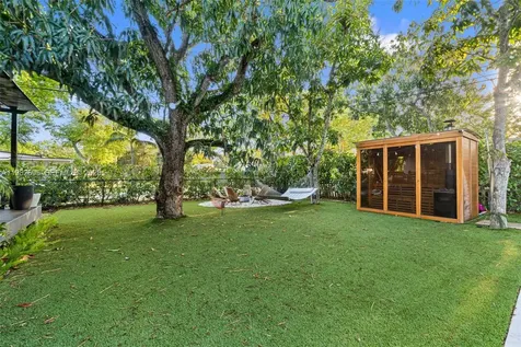 13900 NE 16th Court North Miami FL 33181