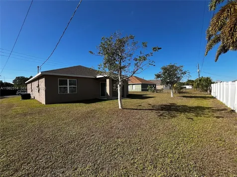 2461 SW Import Drive Port St. Lucie FL 34987