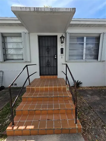 57 Esplanade Drive Miami Springs FL 33166