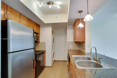2000 N Bayshore Drive Miami FL 33137