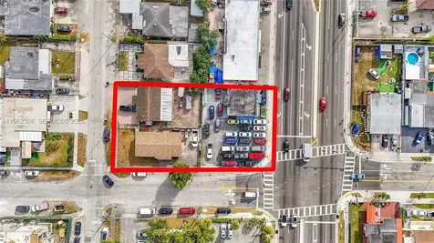 4265 E 8th Avenue Hialeah FL 33013