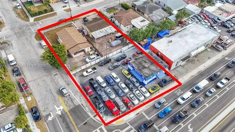 4265 E 8th Avenue Hialeah FL 33013