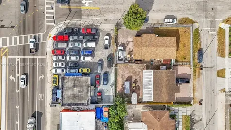 4265 E 8th Avenue Hialeah FL 33013