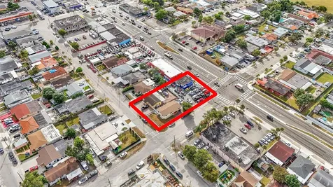 4265 E 8th Avenue Hialeah FL 33013