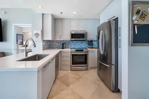 6515 Collins Avenue Miami Beach FL 33141