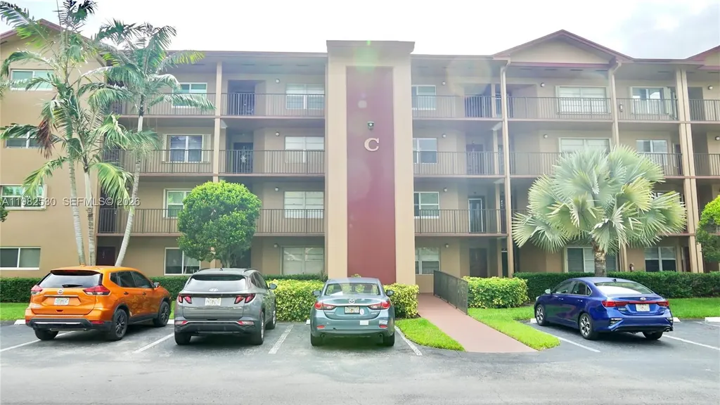 100 SW 130th Terrace Pembroke Pines FL 33027