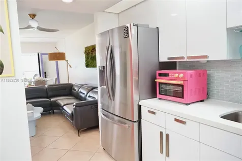 100 SW 130th Terrace Pembroke Pines FL 33027