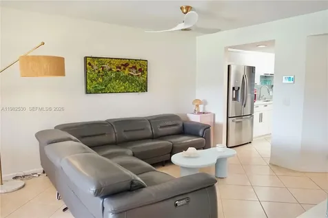 100 SW 130th Terrace Pembroke Pines FL 33027
