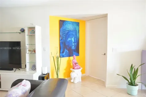 100 SW 130th Terrace Pembroke Pines FL 33027