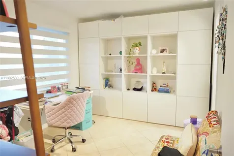 100 SW 130th Terrace Pembroke Pines FL 33027