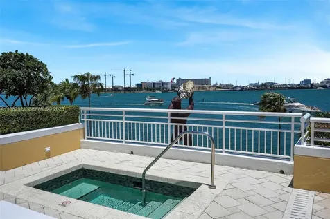 808 Brickell Key Drive Miami FL 33131