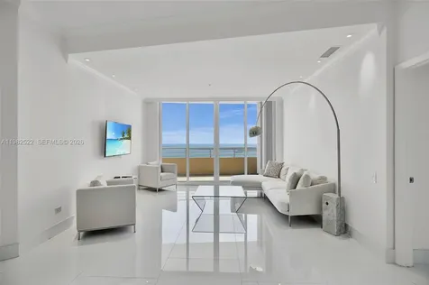 808 Brickell Key Drive Miami FL 33131