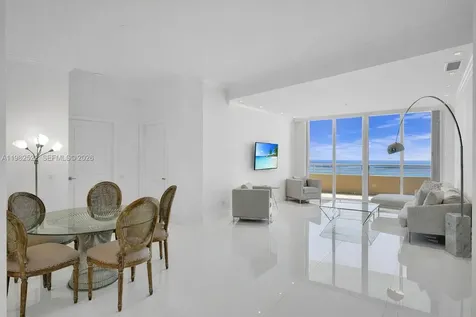 808 Brickell Key Drive Miami FL 33131