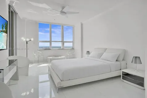 808 Brickell Key Drive Miami FL 33131