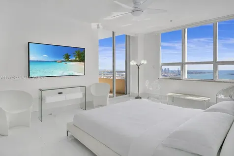 808 Brickell Key Drive Miami FL 33131