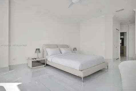 808 Brickell Key Drive Miami FL 33131