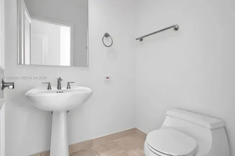 808 Brickell Key Drive Miami FL 33131