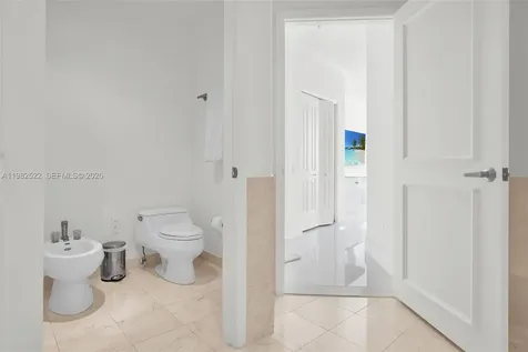 808 Brickell Key Drive Miami FL 33131