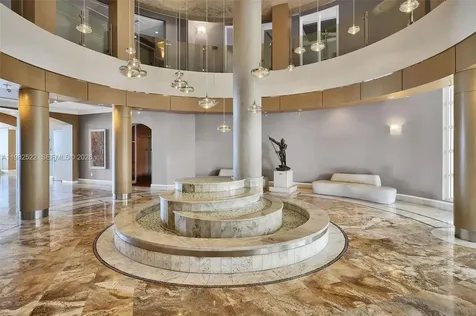 808 Brickell Key Drive Miami FL 33131