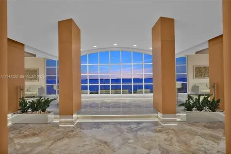 808 Brickell Key Drive Miami FL 33131
