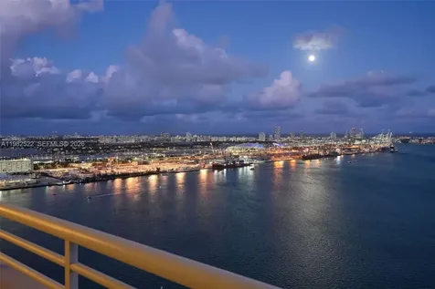 808 Brickell Key Drive Miami FL 33131