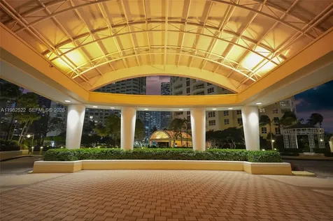 808 Brickell Key Drive Miami FL 33131