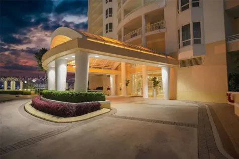 808 Brickell Key Drive Miami FL 33131