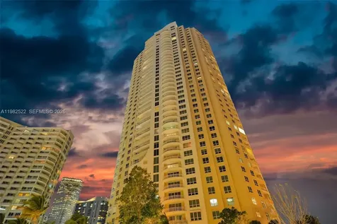 808 Brickell Key Drive Miami FL 33131