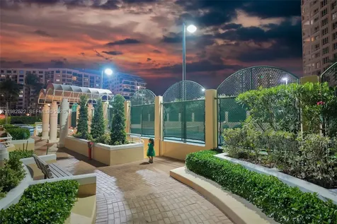 808 Brickell Key Drive Miami FL 33131