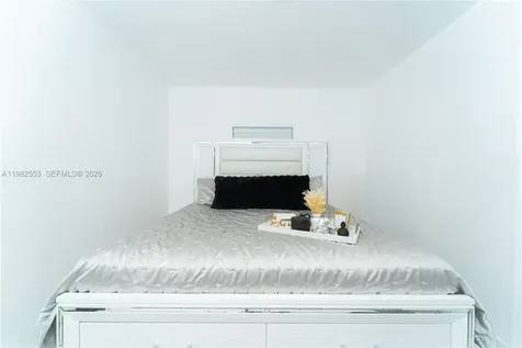 Hialeah FL 33010
