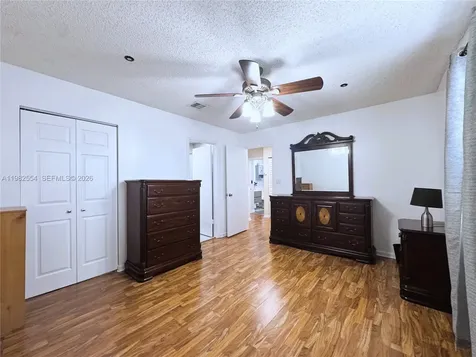 1143 NW 123rd Court Miami FL 33182