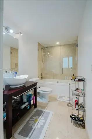 350 S Miami Avenue Miami FL 33130