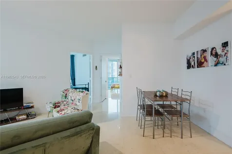350 S Miami Avenue Miami FL 33130