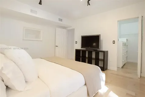 100 SW 26th Road Miami FL 33129