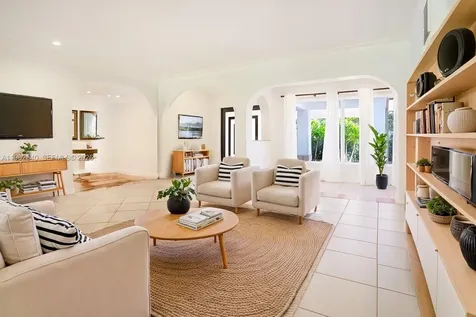 100 SW 26th Road Miami FL 33129