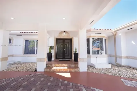 100 SW 26th Road Miami FL 33129