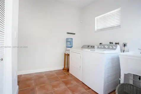 100 SW 26th Road Miami FL 33129