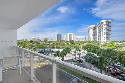 3731 N Country Club Drive Aventura FL 33180