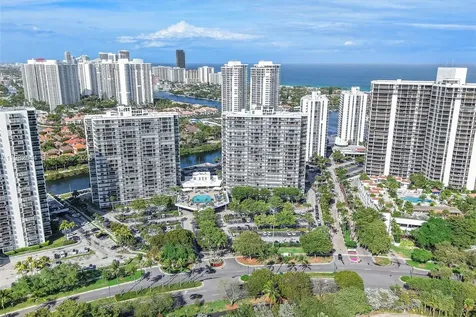 3731 N Country Club Drive Aventura FL 33180