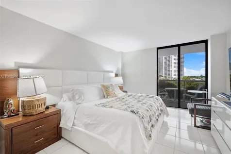 3731 N Country Club Drive Aventura FL 33180