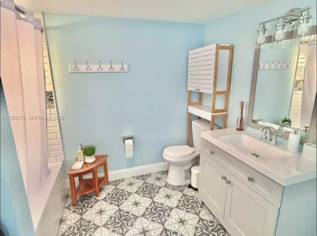 213 N E Street Lake Worth FL 33460