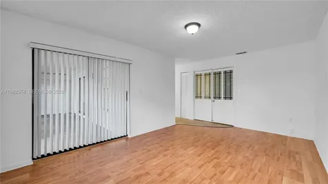 10583 La Placida Drive Coral Springs FL 33065